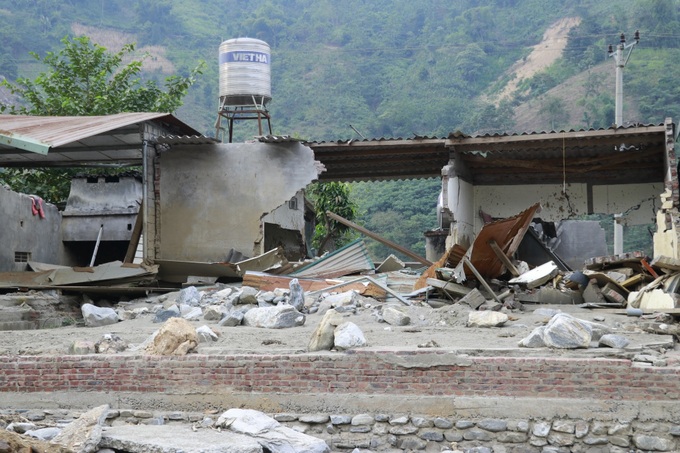 Lao Cai rice fields devastated by typhoon - 4