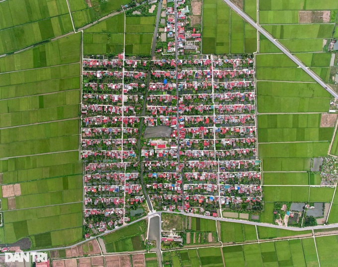 The aerial beauty of coastal checkerboard villages - 8