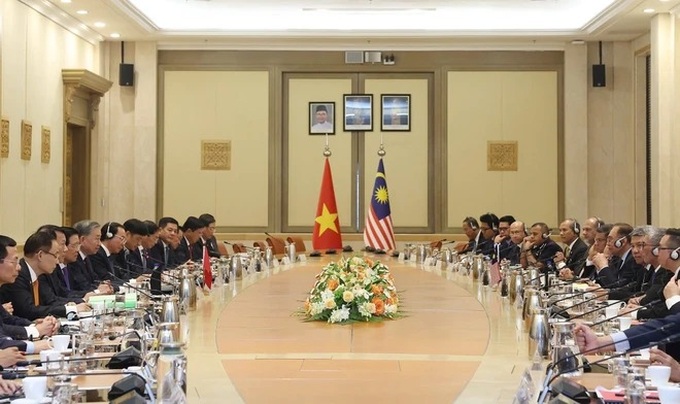 Vietnamese Party leader holds talks with Malaysian PM - 2