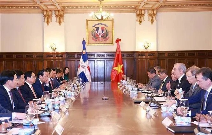 Vietnamese PM hold talks with President of Dominican Republic - 1