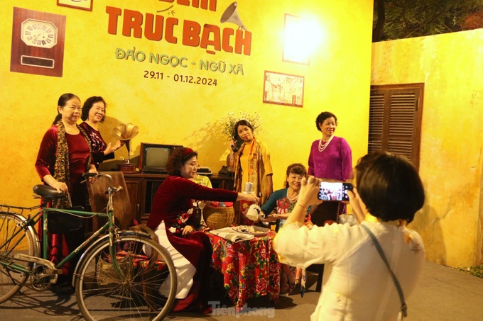 Night in Truc Bach programme launched in Hanoi - 5