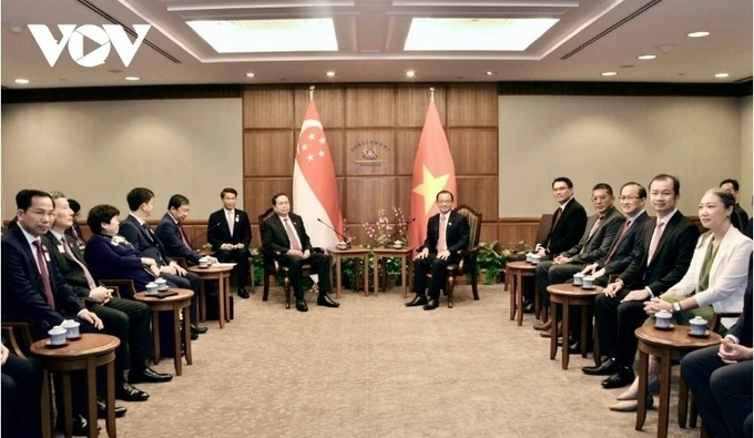 Top legislators of Vietnam and Singapore hold talks - 2