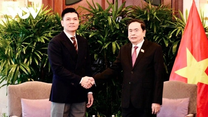 Top Vietnamese legislator meets with Sembcorp Group leader - 2 Top Vietnamese legislator meets with Sembcorp Group leader - 2