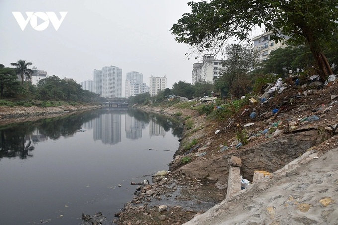 Five polluted rivers in Hanoi - 1 Five polluted rivers in Hanoi - 1