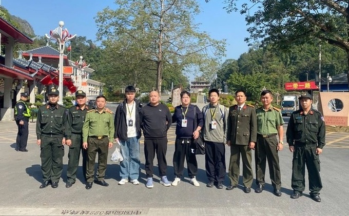 Five Chinese men found illegally entering Vietnam - 1