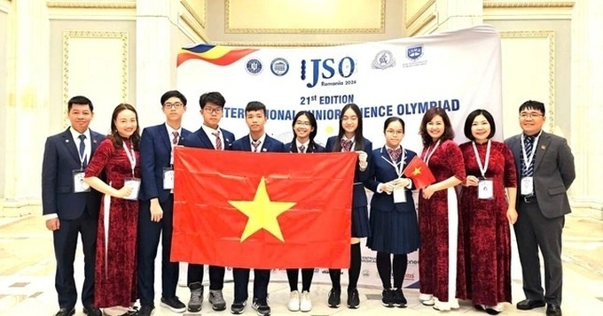 Hanoi students win six medals at Int’l Junior Science Olympiad - 1