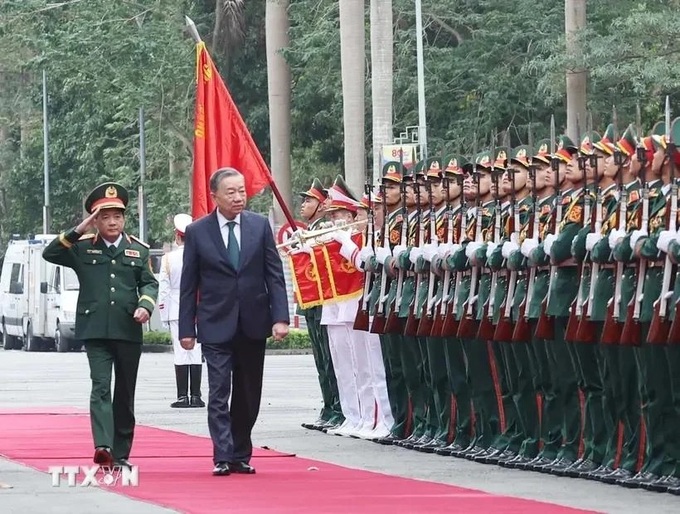 Party leader attends 80th anniversary ceremony of Vietnam People's Army - 1 Party leader attends 80th anniversary ceremony of Vietnam People's Army - 1