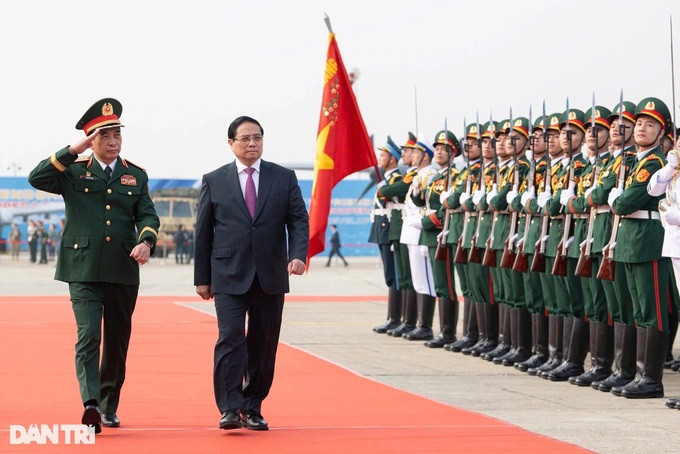 Vietnam International Defence Expo 2024 opens in Hanoi - 1