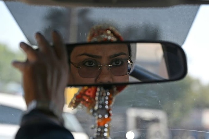 Bride, groom, spy: India's wedding detectives - 1