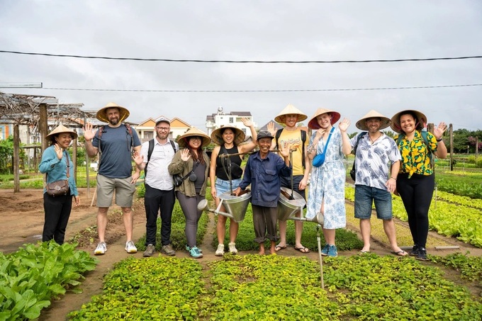 Quang Nam sees record-breaking tourist surge - 1