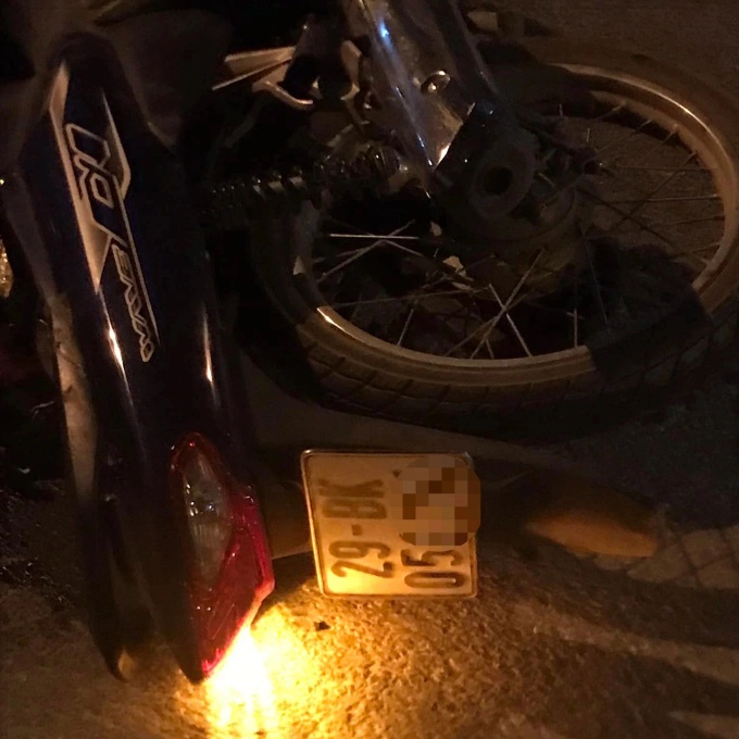 Two young men die in Hanoi traffic accident - 1 Two young men die in Hanoi traffic accident - 1