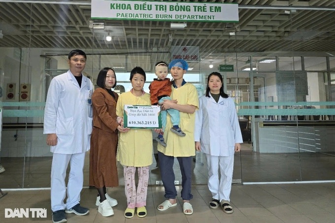 Dantri/DTiNews readers support victims in Bac Ninh fire - 1