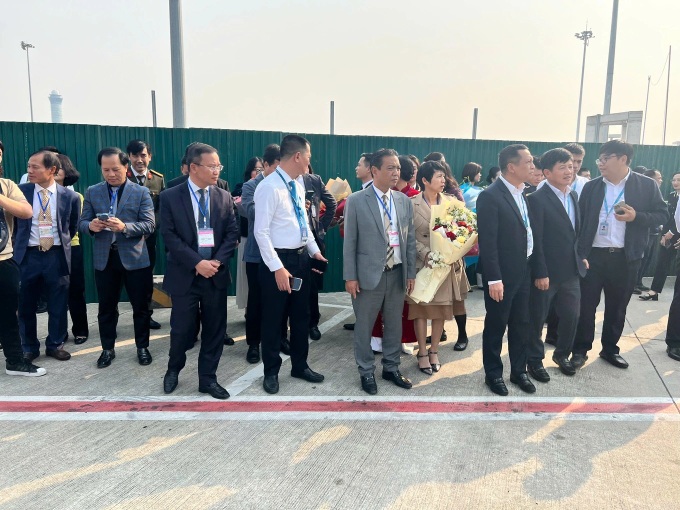 Victorious ASEAN Cup 2024 football team welcomed home - 1