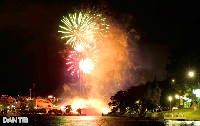 Fireworks displays to light up Dalat on Tet - 1