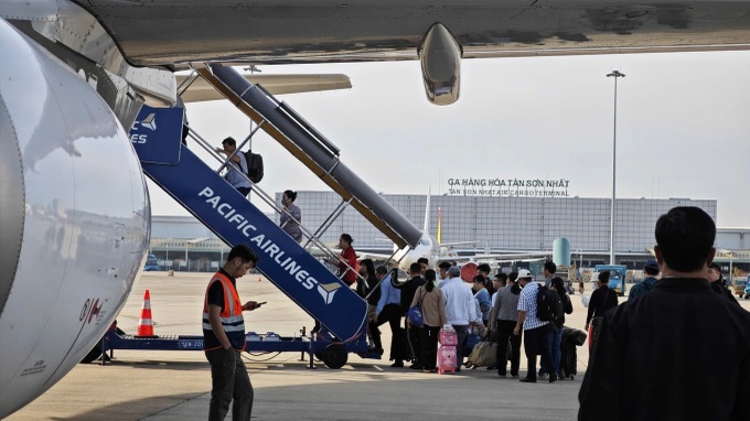 HCM City airport to serve 900,000 passengers during 2025 Tet holiday - 1