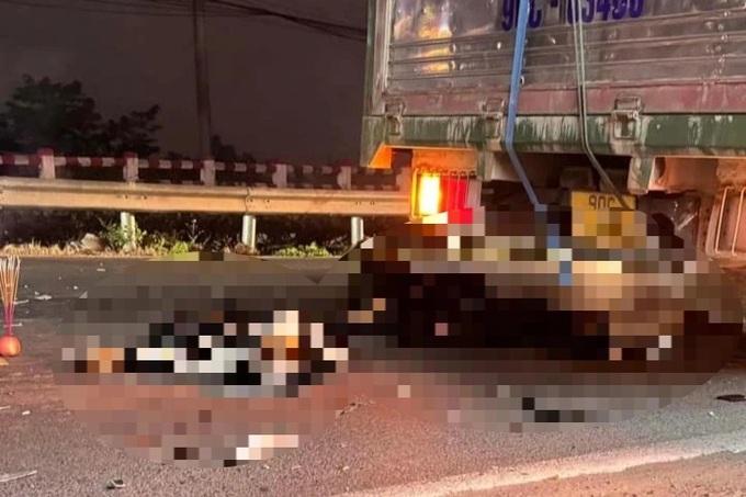 Three killed, one injured in Hanoi traffic accident - 1