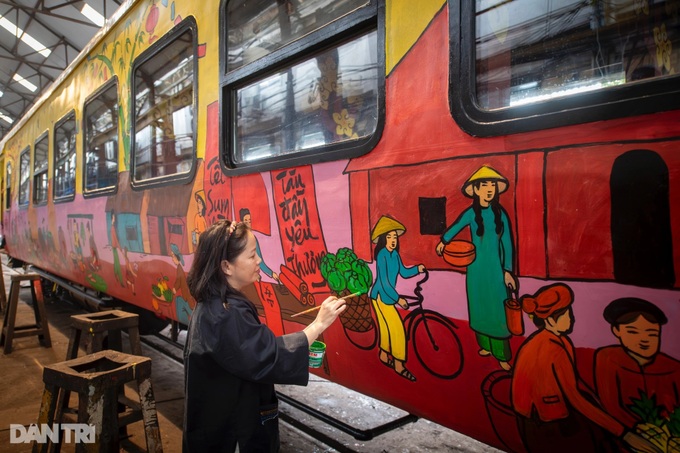 Tet atmosphere on trains - 3