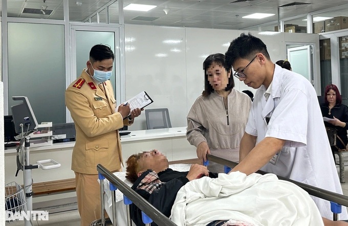 Hanoi hospital sees drop in severe traffic accident injuries - 1 Hanoi hospital sees drop in severe traffic accident injuries - 1
