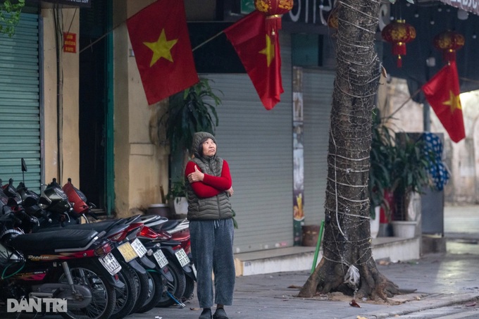 Hanoi quiet on Tet holiday - 4