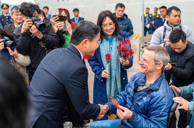 Quang Ninh welcomes over 550,000 tourists a week during Tet - 3