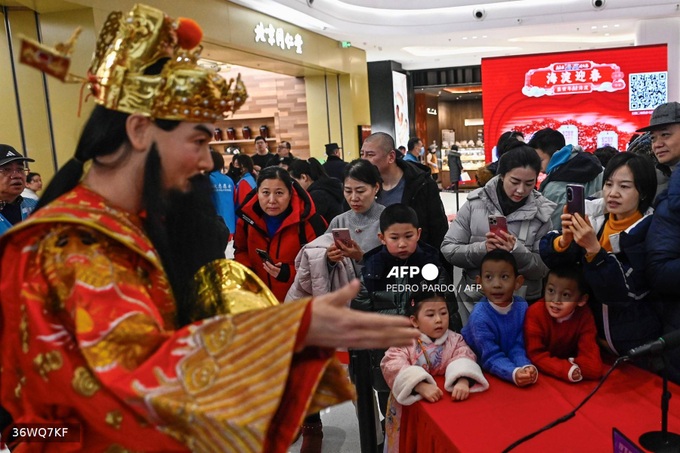 Tradition and technology sync at China 'AI temple fair' - 1