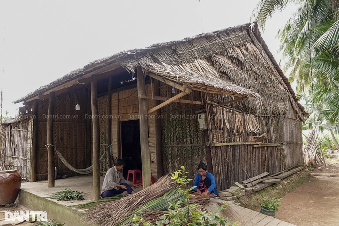 Dantri builds new houses for two disadvantaged families in Soc Trang - 3