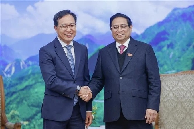 PM receives Samsung Vietnam leaders - 1