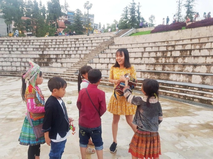 Sapa strives to address child busking - 1