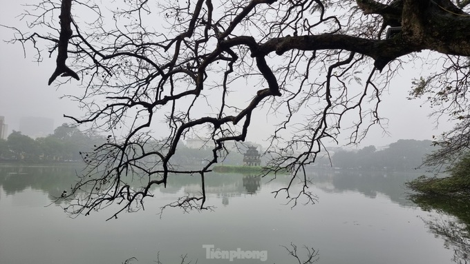 A dreamy Hanoi in drizzling rain and mist - 2