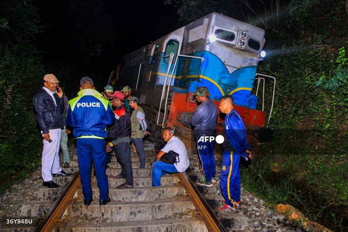 Sri Lanka train derailed after smashing into elephants - 1