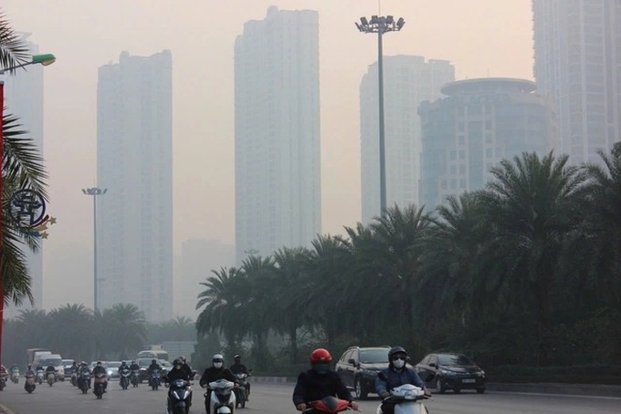 Hanoi tops worldwide in air pollution again - 1