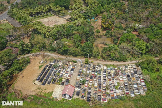 HCM City park remains unfinished after over 20 years - 3