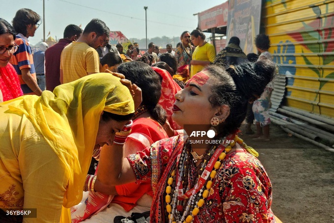 Transgender religious order gets rare approval at India Hindu festival - 1