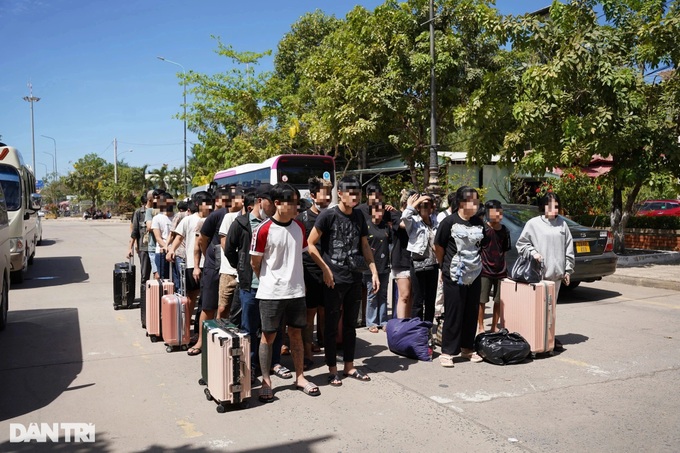 39 Vietnamese citizens rescued from scam companies in Cambodia - 3