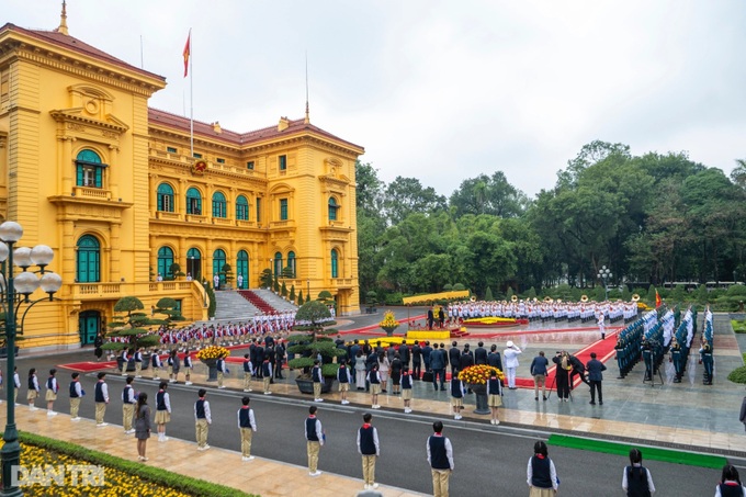 PM Chinh welcomes New Zealand PM - 1