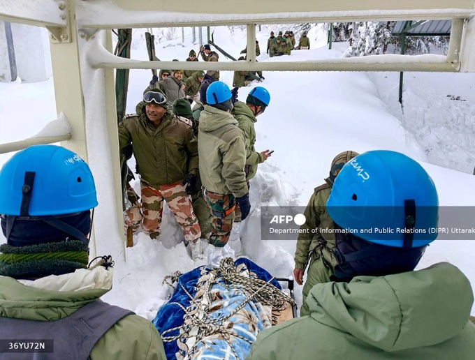 Eight dead in India avalanche as rescue operation ends - 1