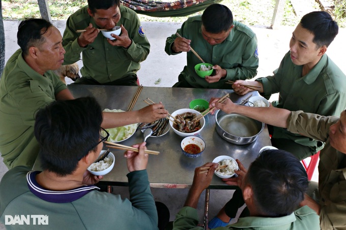 U Minh Thuong National Park on high fire alert during dry season - 11