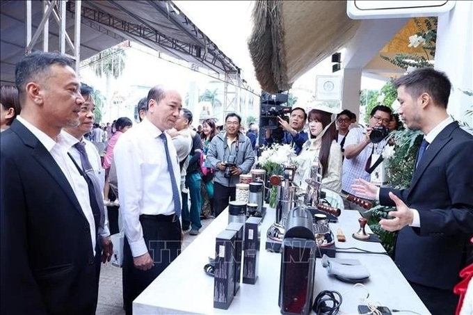 Buon Me Thuot coffee trade fair features 435 booths - 1