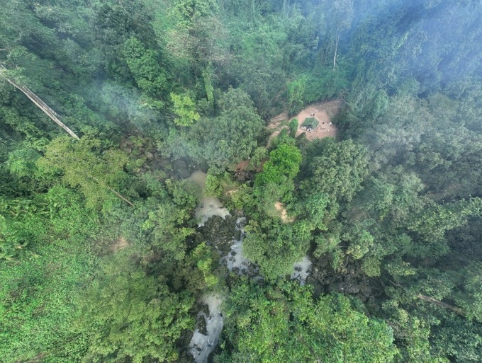 Phong Nha-Ke Bang sinkhole zipline opens - 3