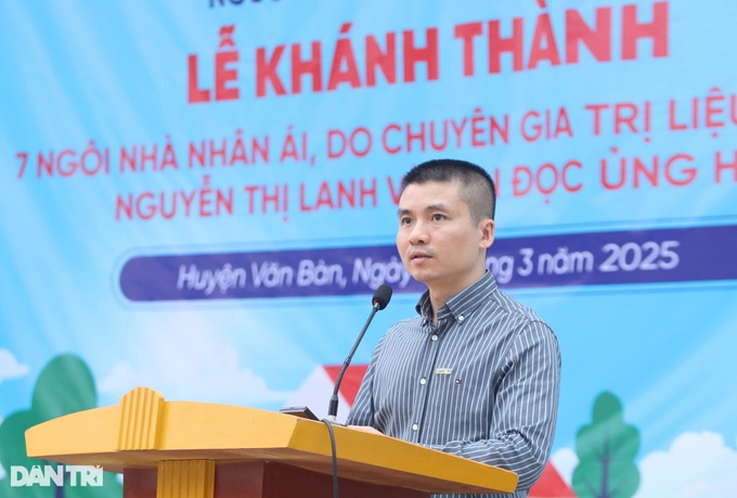 Dantri hands over seven houses to underprivileged families in Lao Cai - 2