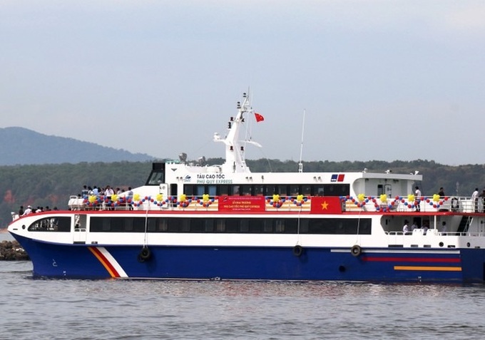 Phan Thiet-Phu Quy ferry route affected as several services halt operations - 1