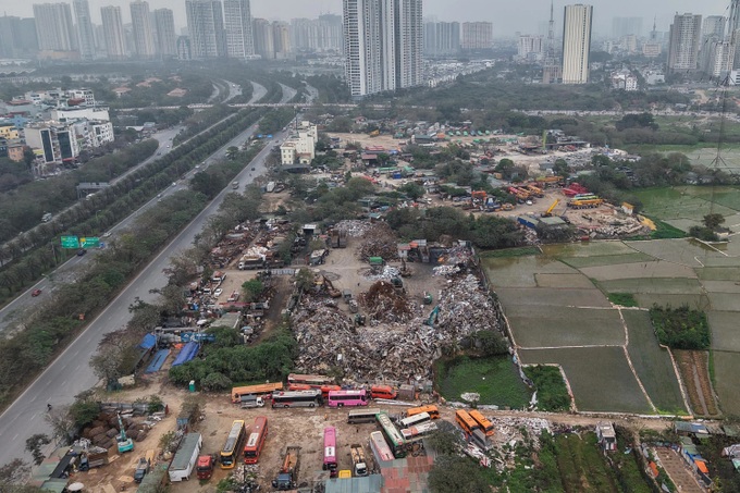 Over 4.3 hectares of agricultural land illegally occupied in Hanoi - 1