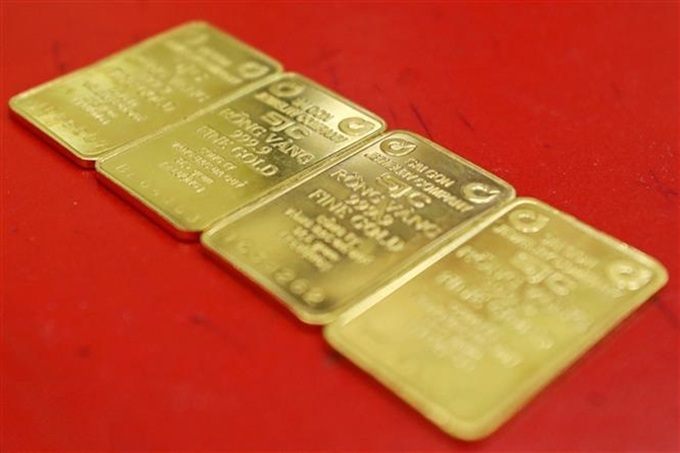 Gold prices hit all-time highs in Vietnam - 1