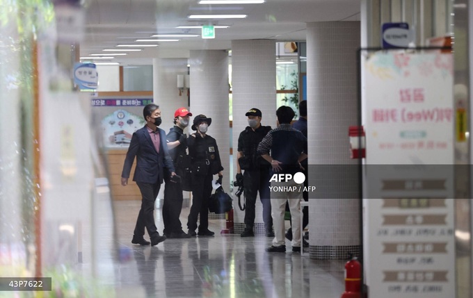 South Korea student stabs three in school knife attack - 1 South Korea student stabs three in school knife attack - 1