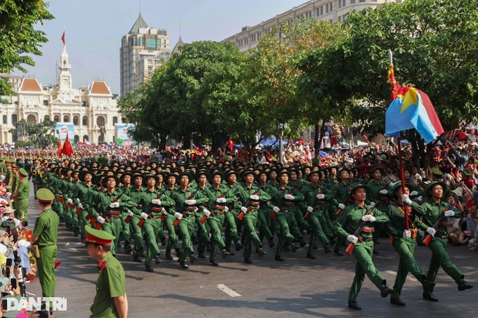 Vietnam holds grand parade to mark 50 years of national reunification - 16 Vietnam holds grand parade to mark 50 years of national reunification - 16