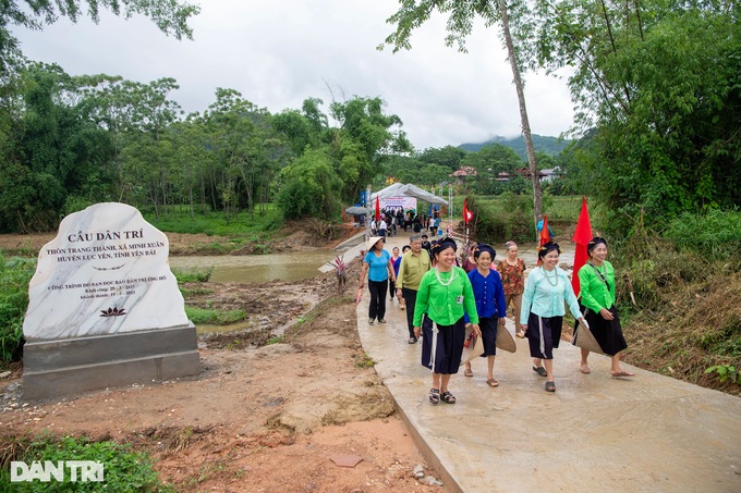 Thirteen new homes inaugurated for disadvantaged families in Yen Bai - 4 Thirteen new homes inaugurated for disadvantaged families in Yen Bai - 4