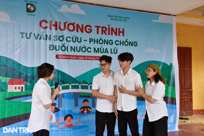 First aid and drowning prevention workshop held for 400 students in Yen Bai - 2 First aid and drowning prevention workshop held for 400 students in Yen Bai - 2