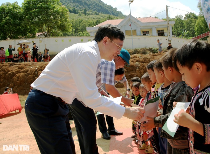 Dantri breaks ground on new school project in Son La - 4 Dantri breaks ground on new school project in Son La - 4