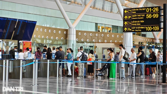 New Tan Son Nhat terminal shows poor build quality - 1 New Tan Son Nhat terminal shows poor build quality - 1
