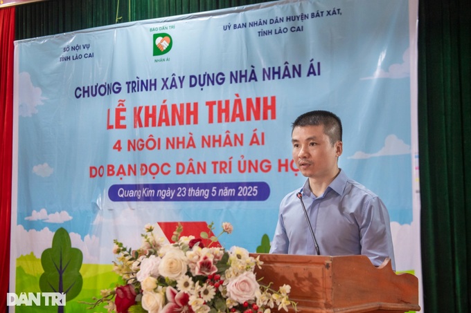 Dantri inaugurates four houses for disadvantaged families in Lao Cai - 2 Dantri inaugurates four houses for disadvantaged families in Lao Cai - 2